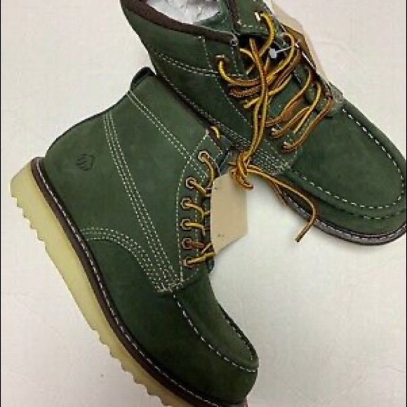 ladies green suede boots